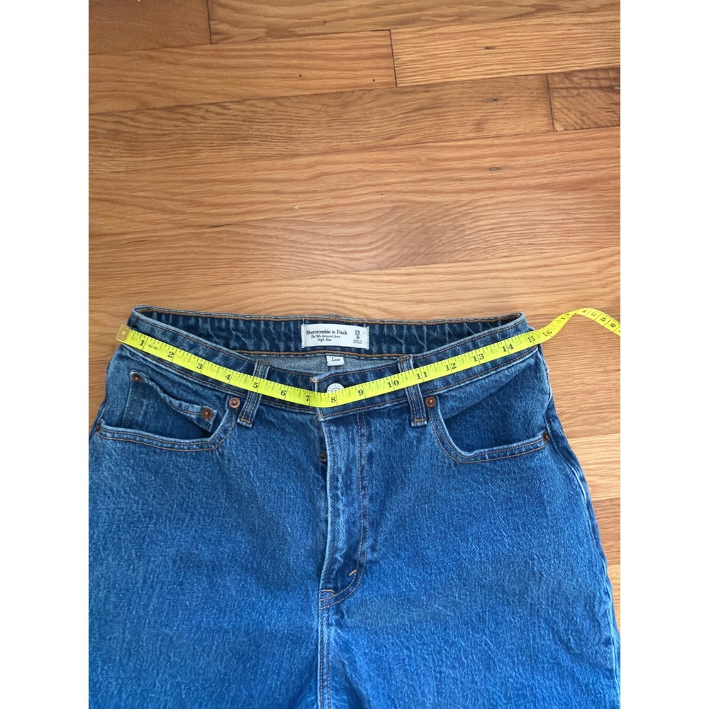 Abercrombie & Fitch Curve Love 90s Relaxed Jean High Rise Blue Denim 29/8R - Picture 3 of 7